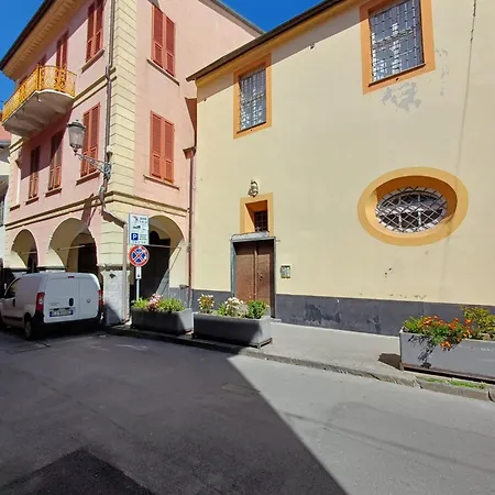 Vakantiehuis House In The Convent *